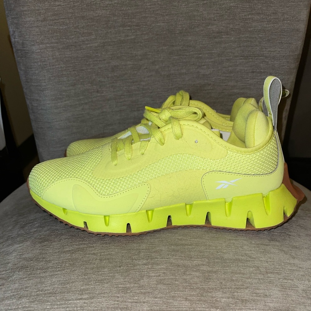 Zig Dynamica Women's Shoes women’s size 10 yellow flare.  Sold out